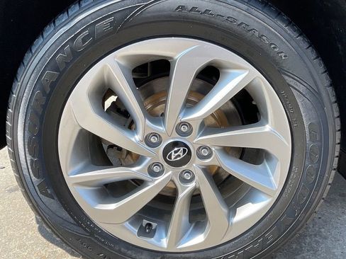 Used 2017 Hyundai Tucson SE image 16