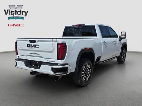 Used 2025 GMC Sierra 3500 Denali Ultimate AWD/4WD image 18