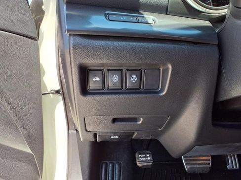 Used 2023 Nissan Maxima SR w/ Sport Mat Group image 23