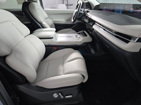 New 2026 Lincoln Navigator L Reserve AWD/4WD image 21