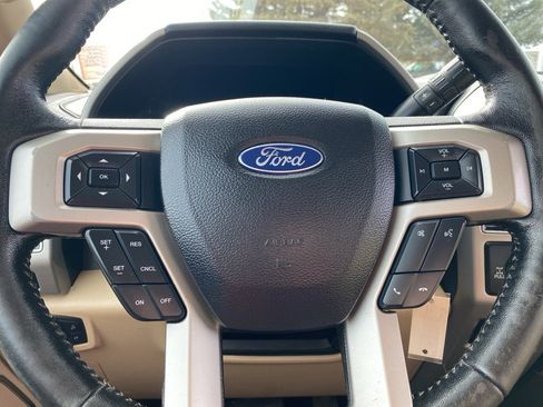 Used 2019 Ford F350 Lariat w/ Lariat Value Package image 8