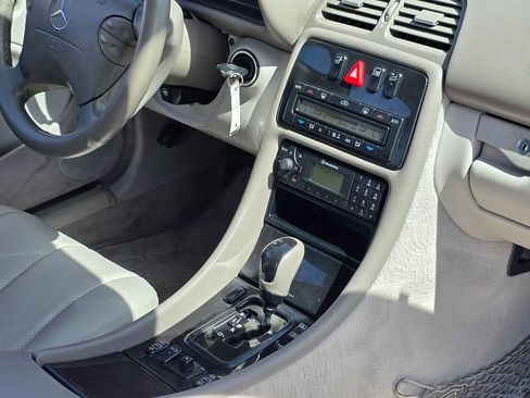 Used 2001 Mercedes-Benz CLK 430 Coupe image 13