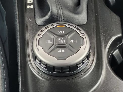 Used 2022 Ford Bronco Outer Banks AWD/4WD image 25