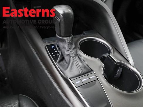 Used 2024 Toyota Camry SE image 13