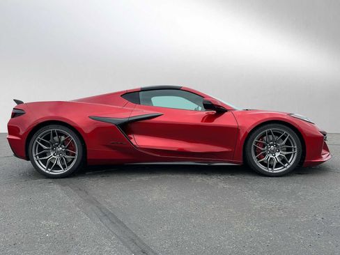 New 2025 Chevrolet Corvette Z06 w/ Battery Protection Package image 2