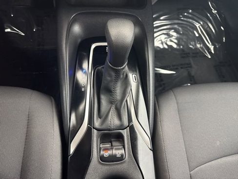 Used 2022 Toyota Corolla LE image 23