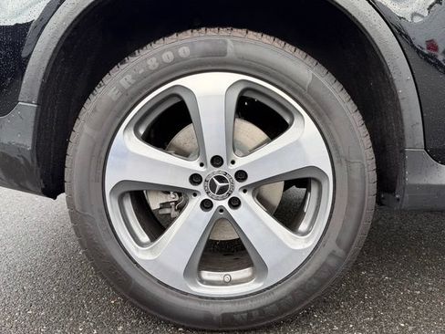 Used 2022 Mercedes-Benz GLC 300 4MATIC image 11