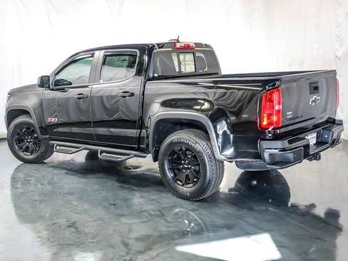Certified 2019 Chevrolet Colorado Z71 w/ Z71 Midnight Edition AWD/4WD image 9