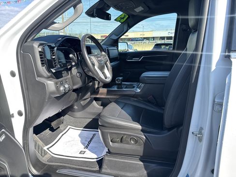 Used 2023 GMC Sierra 1500 SLT w/ SLT Premium Package AWD/4WD image 12