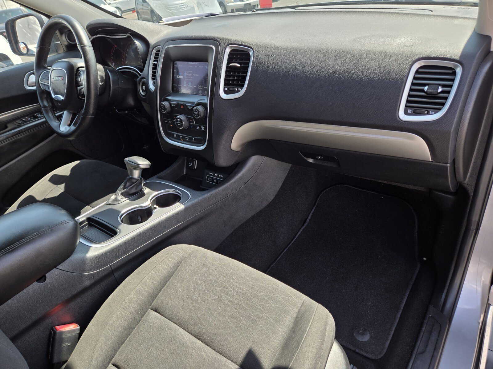 Used 2019 Dodge Durango SXT w/ 3rd Row Seating Group RWD image 14