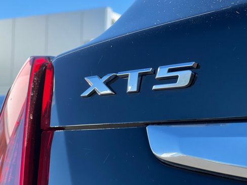 Used 2025 Cadillac XT5 Premium Luxury w/ Technology Package AWD/4WD image 49