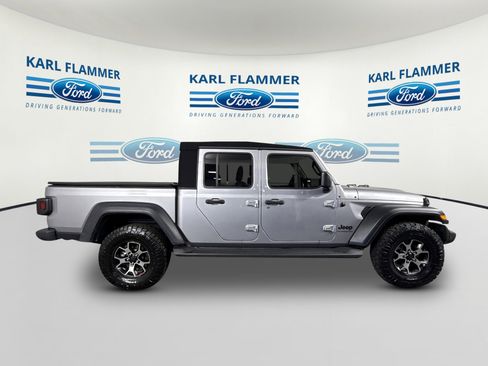 Used 2020 Jeep Gladiator Sport w/ Quick Order Package 24S image 2