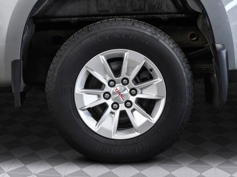 Used 2023 Chevrolet Silverado 1500 Custom image 33