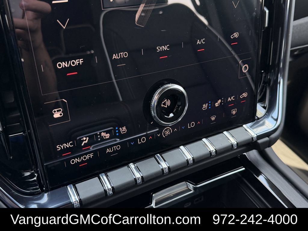 New 2026 GMC Yukon AT4 Ultimate w/ LPO, Floor Liner Package AWD/4WD image 17