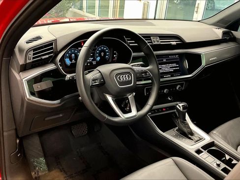 Certified 2022 Audi Q3 2.0T Premium image 17