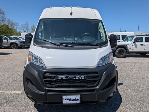 Used 2024 RAM ProMaster 2500 w/ Convenience Group image 8