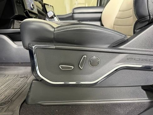Used 2023 Ford F150 Lightning Platinum AWD/4WD image 32