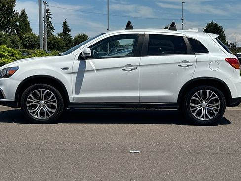 Used 2019 Mitsubishi Outlander Sport SE FWD image 7