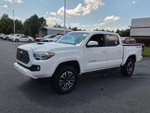 Used 2023 Toyota Tacoma TRD Sport w/ Advanced Technology Package AWD/4WD image 3