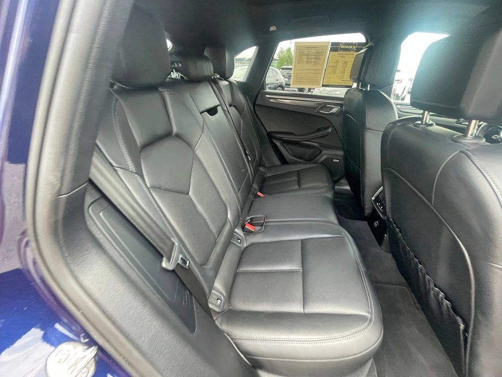 Used 2022 Porsche Macan S AWD/4WD image 25