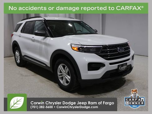 Used 2024 Ford Explorer XLT AWD/4WD image 1