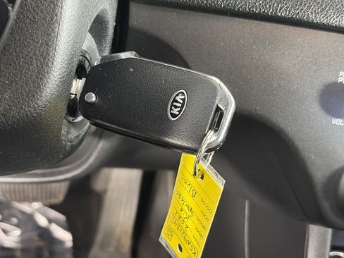 Used 2021 Kia Sportage LX FWD image 22