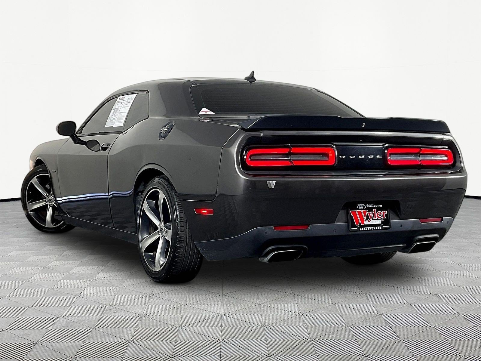 Used 2017 Dodge Challenger R/T Plus RWD image 4