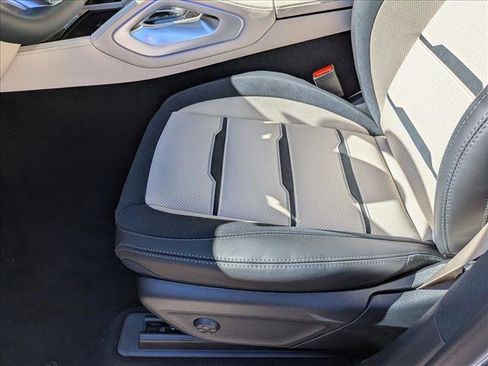 New 2026 Mercedes-Benz GLE 53 AMG 4MATIC image 4