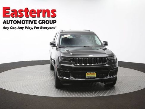 Used 2023 Jeep Grand Cherokee L Limited AWD/4WD image 56