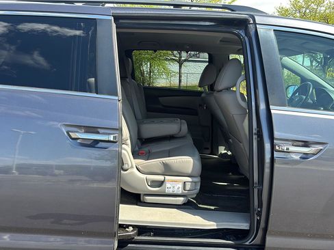 Used 2016 Honda Odyssey EX-L image 16