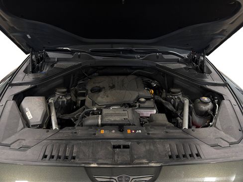 Used 2025 Genesis GV80 2.5T Standard AWD/4WD image 11