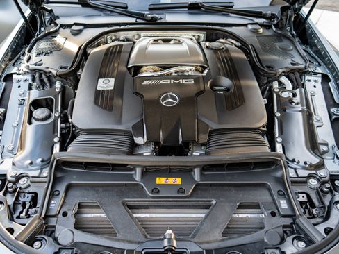 Used 2025 Mercedes-Benz AMG GT 63 image 38