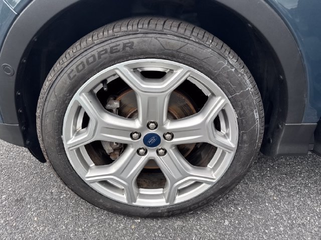 Used 2019 Ford Escape Titanium AWD/4WD image 29
