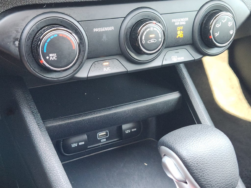 Used 2023 Kia Forte LXS w/ LXS Technology Package FWD image 22