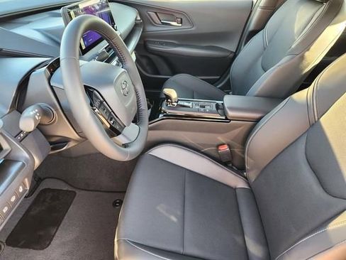 New 2026 Toyota Prius Plug-In Hybrid FWD image 9