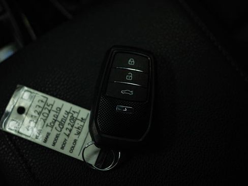 Used 2025 Toyota Camry XSE FWD image 23