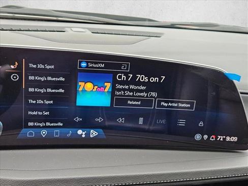 Used 2024 Cadillac XT4 Luxury w/ Cold Weather Package image 15