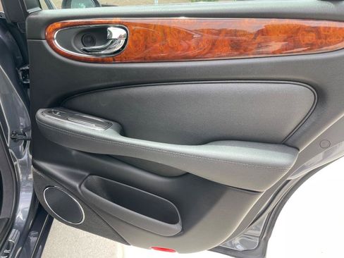 Used 2004 Jaguar XJ8 RWD image 27