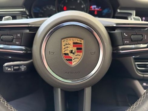 Used 2023 Porsche Macan AWD/4WD image 8