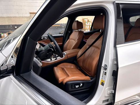 Used 2022 BMW X5 xDrive45e w/ Luxury Seating Package AWD/4WD image 27