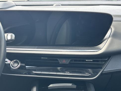 Used 2024 Buick Envision Preferred image 18