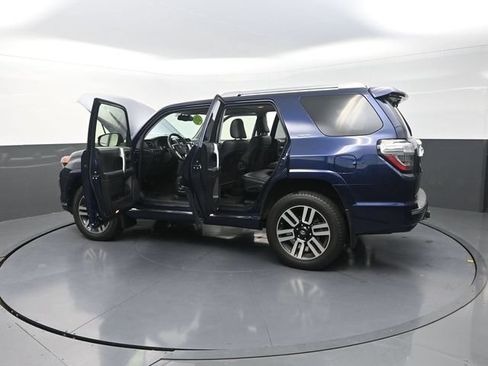 Used 2018 Toyota 4Runner Limited AWD/4WD image 43
