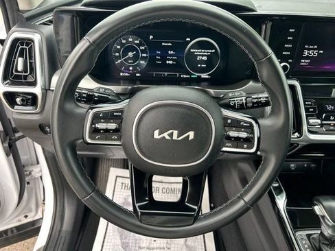 Used 2023 Kia Sorento SX AWD/4WD image 15