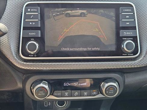 Used 2020 Nissan Kicks SV FWD image 13