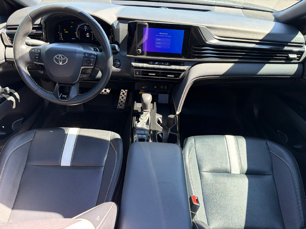 Used 2025 Toyota Camry SE w/ Convenience Package FWD image 27