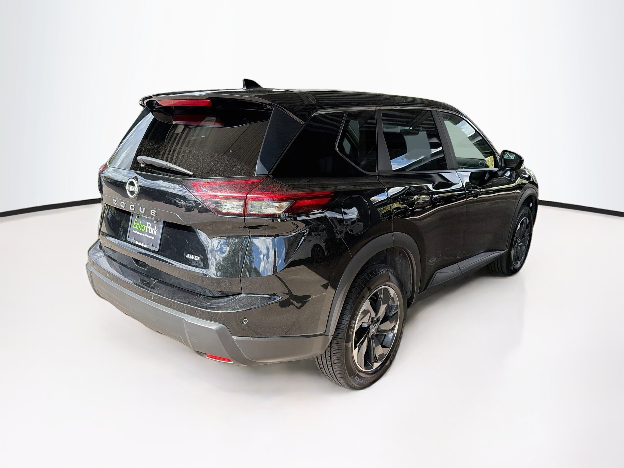 Used 2025 Nissan Rogue SV AWD/4WD image 9