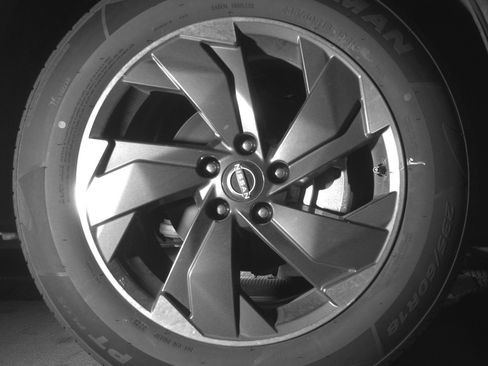 Used 2025 Nissan Rogue SV image 13