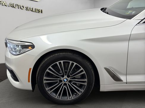 Used 2017 BMW 540i xDrive image 22