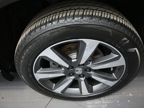 Certified 2024 Honda Pilot Elite image 15