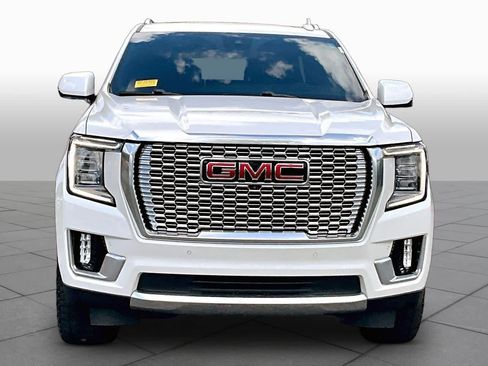 Used 2023 GMC Yukon Denali w/ Max Trailering Package AWD/4WD image 3